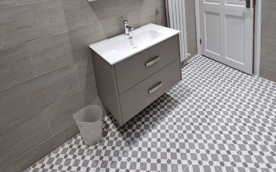 perfect bathroom tiling kent